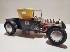 Monogram Black Widow 1960 Ford Model T 1:24 Scale Plastic Model Kit Built Car