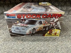 * MONOGRAM 1/24 SCALE DAVEY ALLISON’S HAVOLINE THUNDERBIRD PLASTIC KIT #2916 *ST