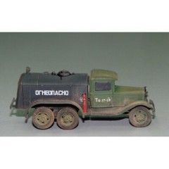UNIMODELS UM 323 Plastic scale models kit Scale 1:72 BZ-38 refuel truck