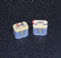 ESS RESINWORKS 1:24 1:25 SCALE MODEL OPTIMA CAR BATTERY PRE-COLORED 2x