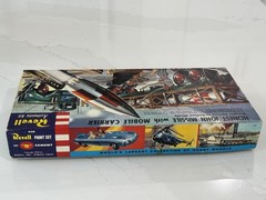 Revell H-1821:169 Honest John Missile with Mobile Carrier Box Scale