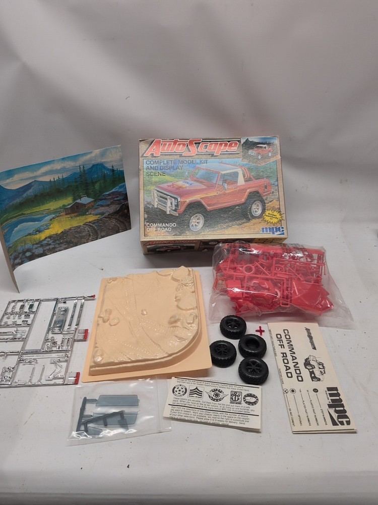 MPC Kit 1-0912 1/25 Auto Scape Commando Off Road 1984 Open Box (No Decals)