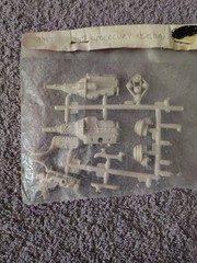 Model Car Parts – AMT 1949 Mercury Sedan Engine and Misc. 1/25