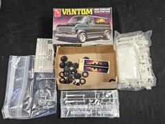 1978 AMT FORD ECONOLINE VANTOM VAN ORIGINAL ISSUE MODEL KIT # T418
