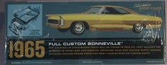 1965 PONTIAC Bonneville 1/25 MODEL KIT NEW Perfect!