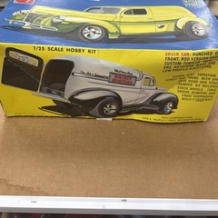 AMT T149 ’40 Ford Sedan Delivery 1940 “STREET RODS” 1/25 Model Car Kit Open Box