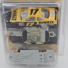 MotorWorks Matt Kenseth #17 DeWalt Racing 1:64 Diecast Model Kit NIB Collectors