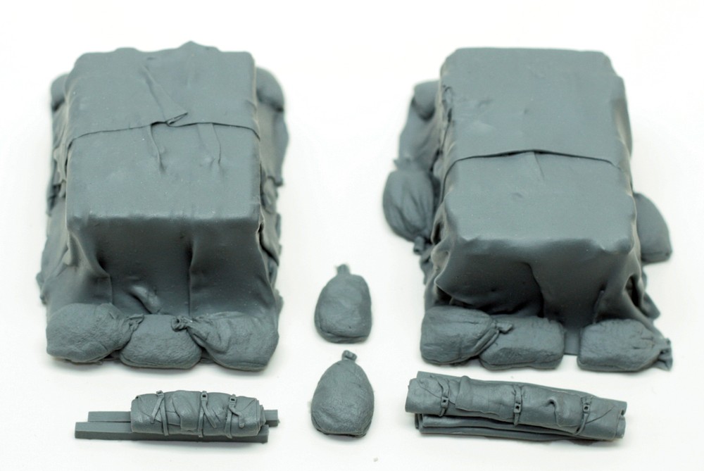 1/35 Universal/Generic Truck Load Set #5 (TarpCovered Crates) Value Gear