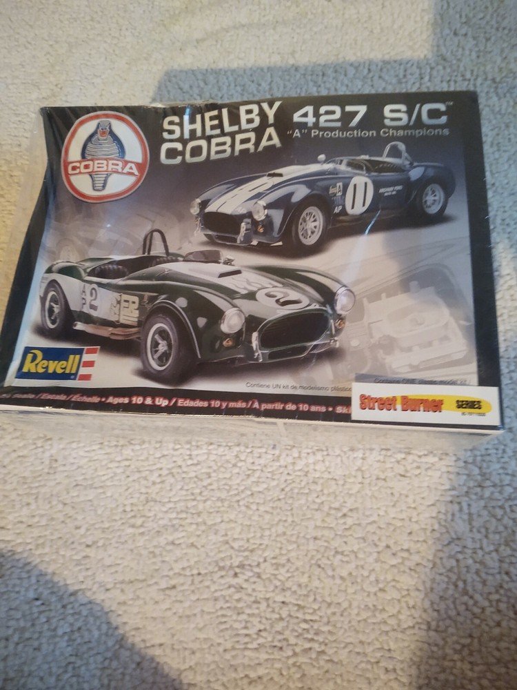 Revell 1/24 Shelby Cobra 427 S/C “A” Production Champions Model Kit 85-2828