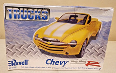 Revell Trucks Chevy SSR Kit # 85-7206 Factory Sealed Dented Box 1:25