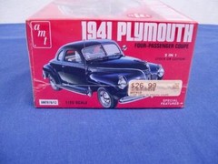 AMT 1941 PLYMOUTH 2’n1 FOUR PASSENGER COUPE 1:25 SCALE FACTORY SEALED