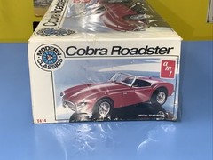 Vintage AMT Modern Classic Cobra Roadster #T414