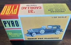 Vintage PYRO 1/32 Antique Model Car Kit 1931 Cadillac Towne Car C346-79