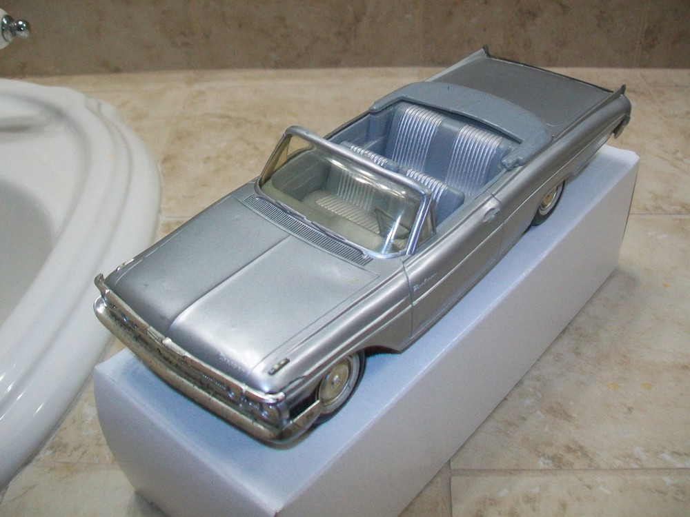 1961 Mercury Parklane Convertible Promo Model Car 1/25