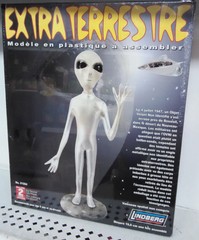 Lindberg Alien Unassembled Plastic Model Kit 7- 3/4″ when Assembled Brand New