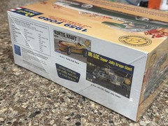 REVELL 1959 FORD GALAXIE SKYLINER CONVERT FACTORY SEALED KIT! CIRCA 2010! VMCP!