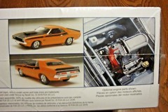 REVELL ’70 DODGE CHALLENGER T/A 2’n1 MODEL KIT 1/24 SCALE