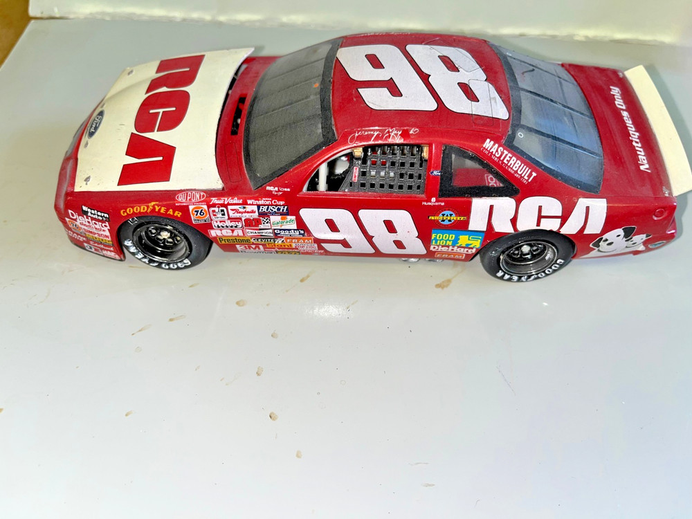 Revell Jeremy Mayfield #98 Ford Thunderbird RCA Custom Built Model
