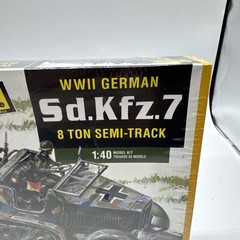 SEALED 2015 SD.KFZ.7 WWII GERMAN SEMI TRACK 1/40 SCALE PLASTIC MODEL KIT ROUND 2