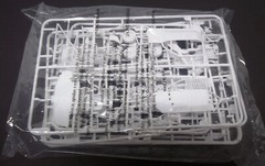 DONOR 2016-2018 NASCAR FORD FUSION STOCK CAR MODEL KIT- WHITE – REVELL – 1/24