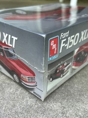 1992 vintage amt ertl ford F-150 XLT truck plastic model kit 1991 sealed NOS