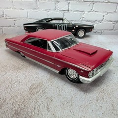 Lot 2 Built 1963 Ford Galaxie & Black Lee Charger Model Cars 1/25