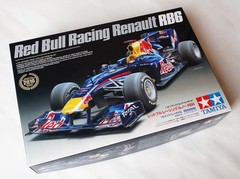 TAMIYA 1/20 Red Bull Racing Renault RB6 #20067 scale model kit