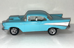 1957 Chevy BelAir Turquoise Blue White 1:25 Kit Built Model Car