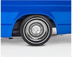 Revell 1991 Chevy S-10 Lowrider Spec. ED. (1/25) New