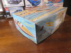 AMT 1970 Pontiac Bonneville And Speedboat Sealed Inside 1/25