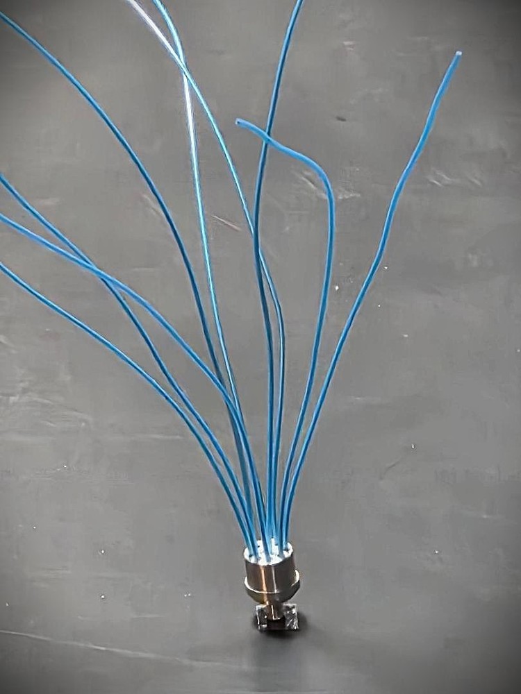 Scale Repro’s Plus 7005 1/24,1/25 8 Cylinder Distributor(Blue Wire)