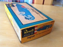 Revell 1:32 Jaguar XK-120 Vintage Model Car Kit H-56-79, Complete