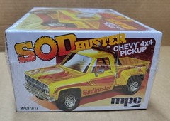MPC Sod Buster 1981 Chevy 4X4 Stepside Pickup Truck Sealed Box 1:25 Kit 972