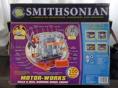 Smithsonian Motor-Works – 4 Cylinder Working Car Engine Model Kit # 90805 NEW