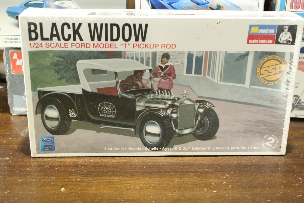Monogram Black Widow Ford Model T Pickup Rod Sealed 1/24