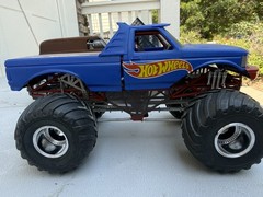 4 Vintage MONSTER TRUCK Model Truck Junk Yard Plastic Scale