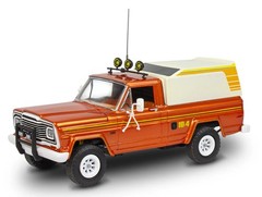 Jeep J-10 pickup with camper – Revell 14568 1/24 scale