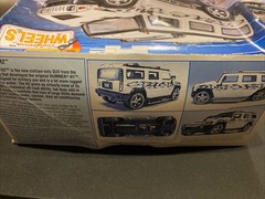 REVELL HUMMER H2 CALIFORNIA WHEELS 1:25 SCALE MODEL