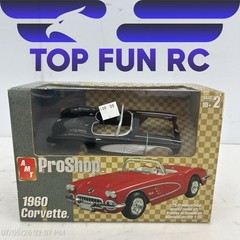 AMT 1960 Corvette Kit # 31910 Factory Sealed 1:25 scale