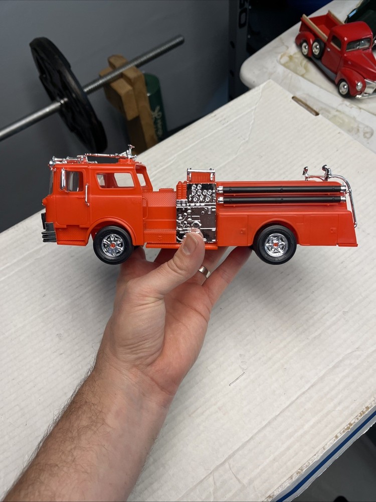Revell Snap Tite Mack Pumper Fire Truck Morton Grove #3 1:32 Plastic Model