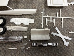 + AMT 1/25 Scale Fire Chief Plastic Model Kit T223 w/ Box – Partial Start