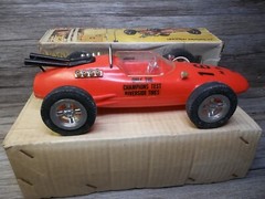 vintage Montgomery Wards Indianapolis race car Wards riverside 160 mph car Z5