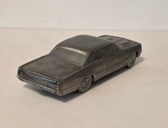 BANTHRICO 1964 Pontiac GTO Hardtop Metal Promo Car Bank
