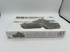 Tamiya US Tank M41 Walker Bulldog Model Kit 1:35 Scale