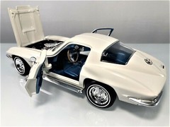Corvette 55Chevy57StingRay12Car1963Classic24Vintage1967Custom Built1 18Model1957