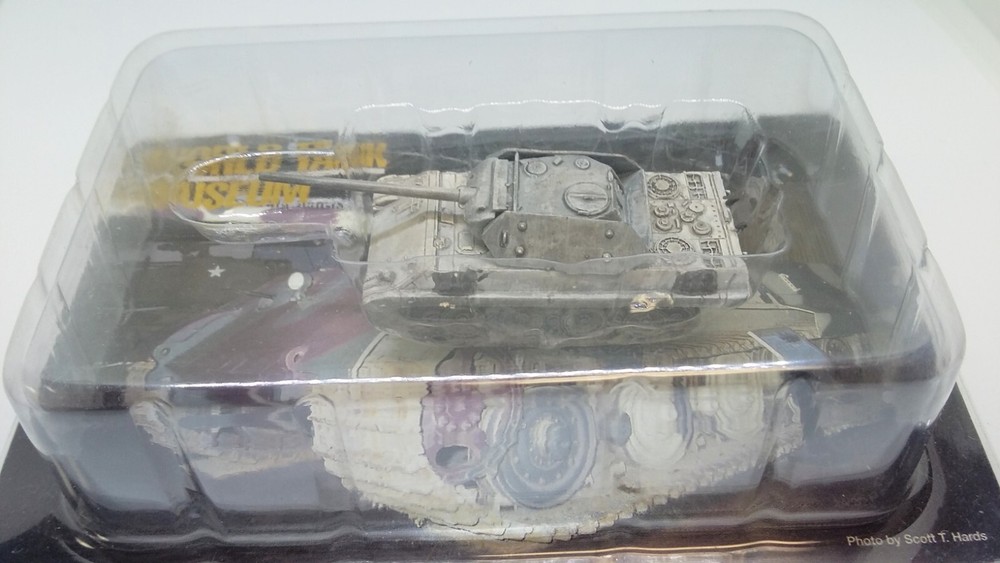 Takara 1/144 World Tank Museum 8 Panther Ausf.G posing as US M10 Destroyer #146