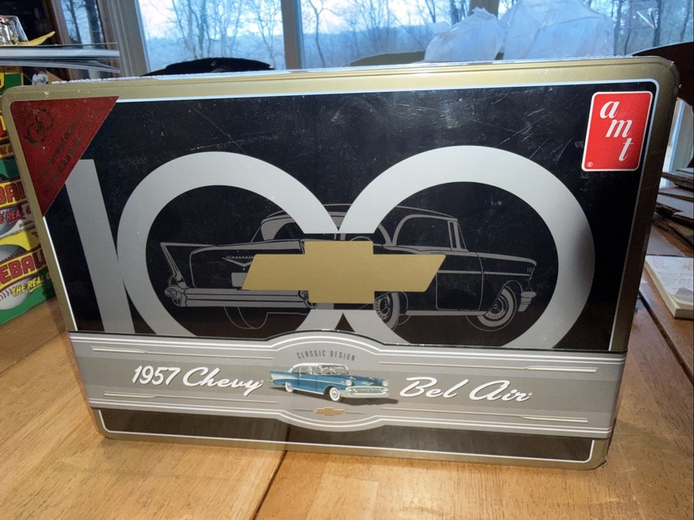 AMT 1957 CHEVY BEL AIR 1/25 MODEL KIT w/100TH ANNIVERSARY COLLECTOR TIN SEALED