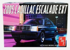 AMT 2005 Cadillac Escalade EXT 1:25 scale model car kit 1317 ~ see Description