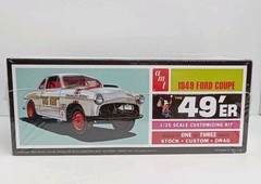 AMT AMT1359 1/25 Skill 2 Model Kit 1949 Ford Coupe “The 49’er” Build 1 Of 3 Ways