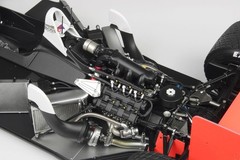 Platz/BEEMAX 1/12 scale McLaren MP4/4 1988 World Champion model kit BX12002 New
